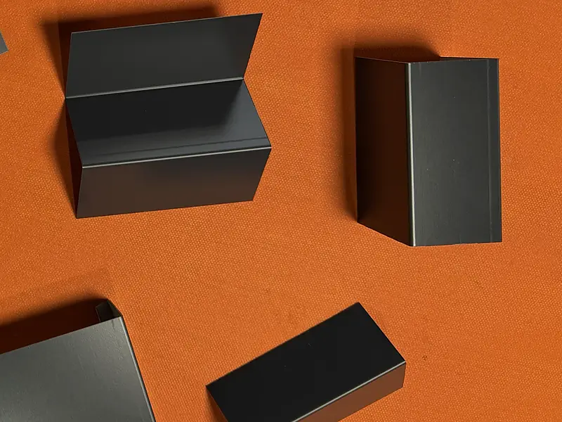 Exemples de profils de pliage en acier et aluminium réalisés dans notre atelier de pliage à Taissy près de Reims (Marne)